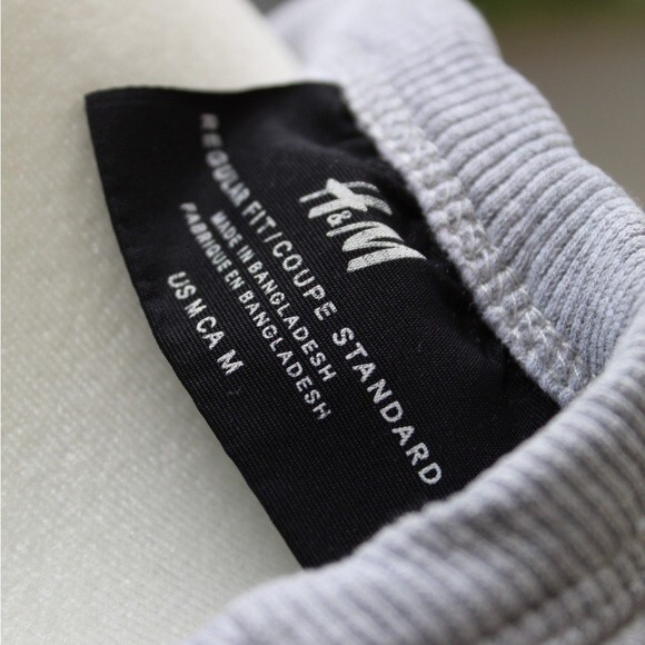 H&M Crop Sweater - Picture 3 of 3